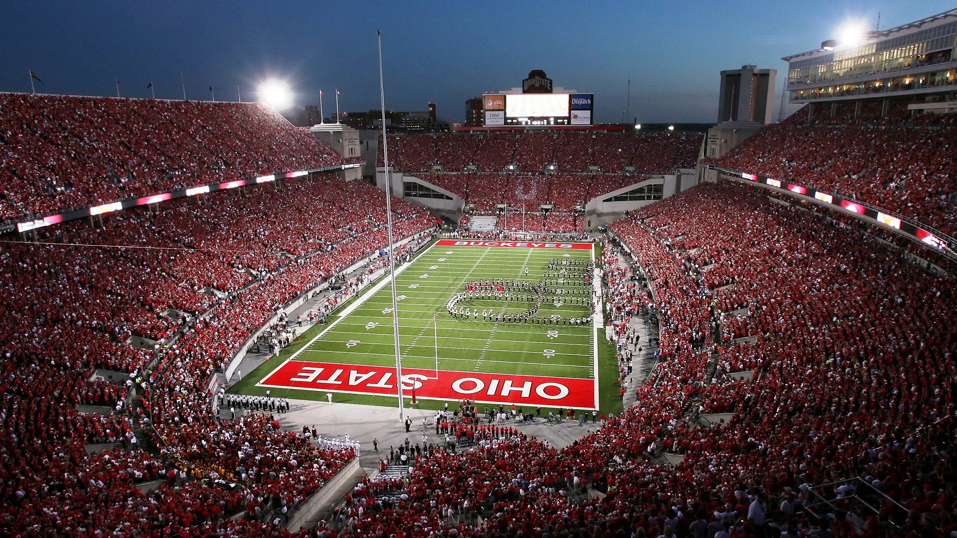 特色足球文化节成为城市文化品牌的重要组成部分,足球文化艺术节